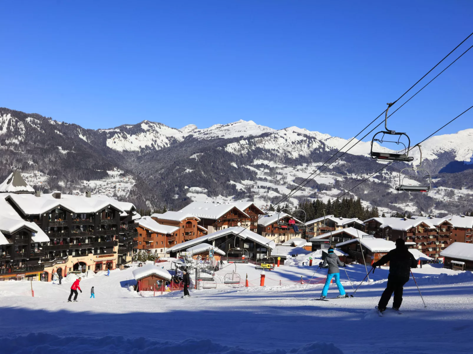 Les Eterlous-Outside