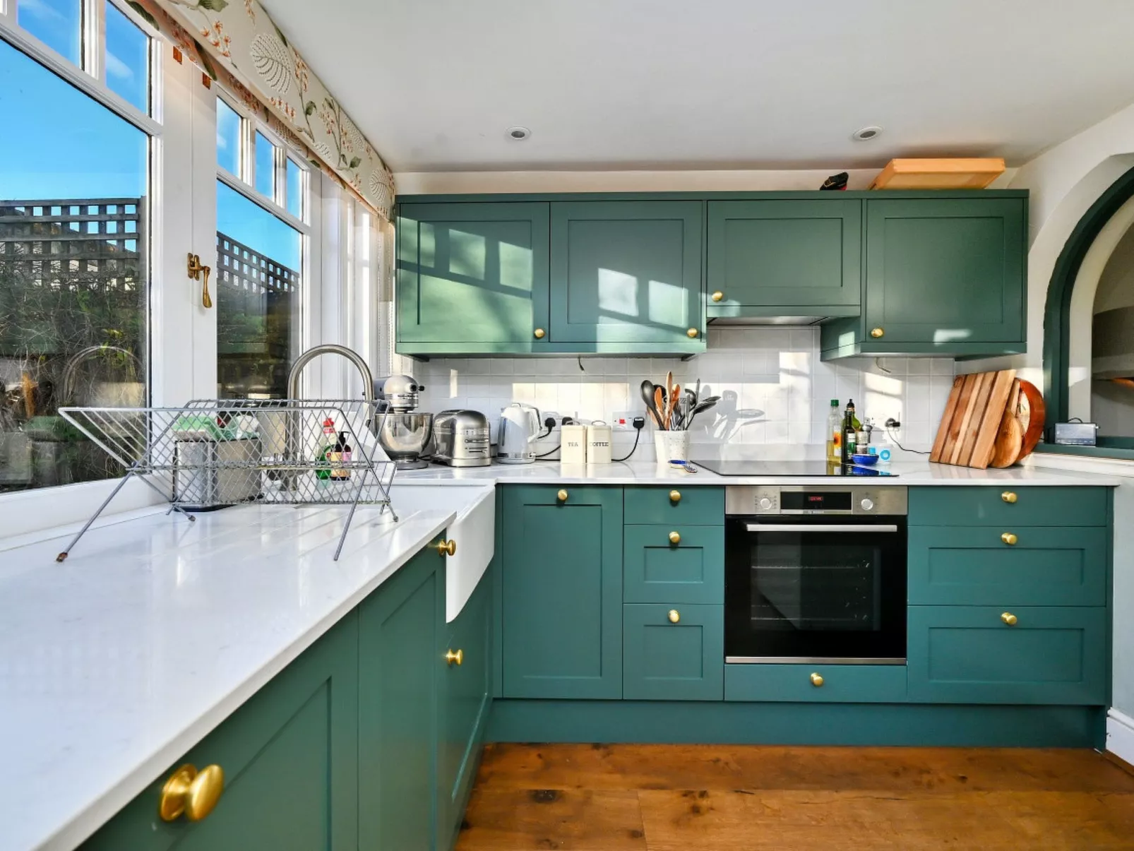 123, High Street-Drinnen