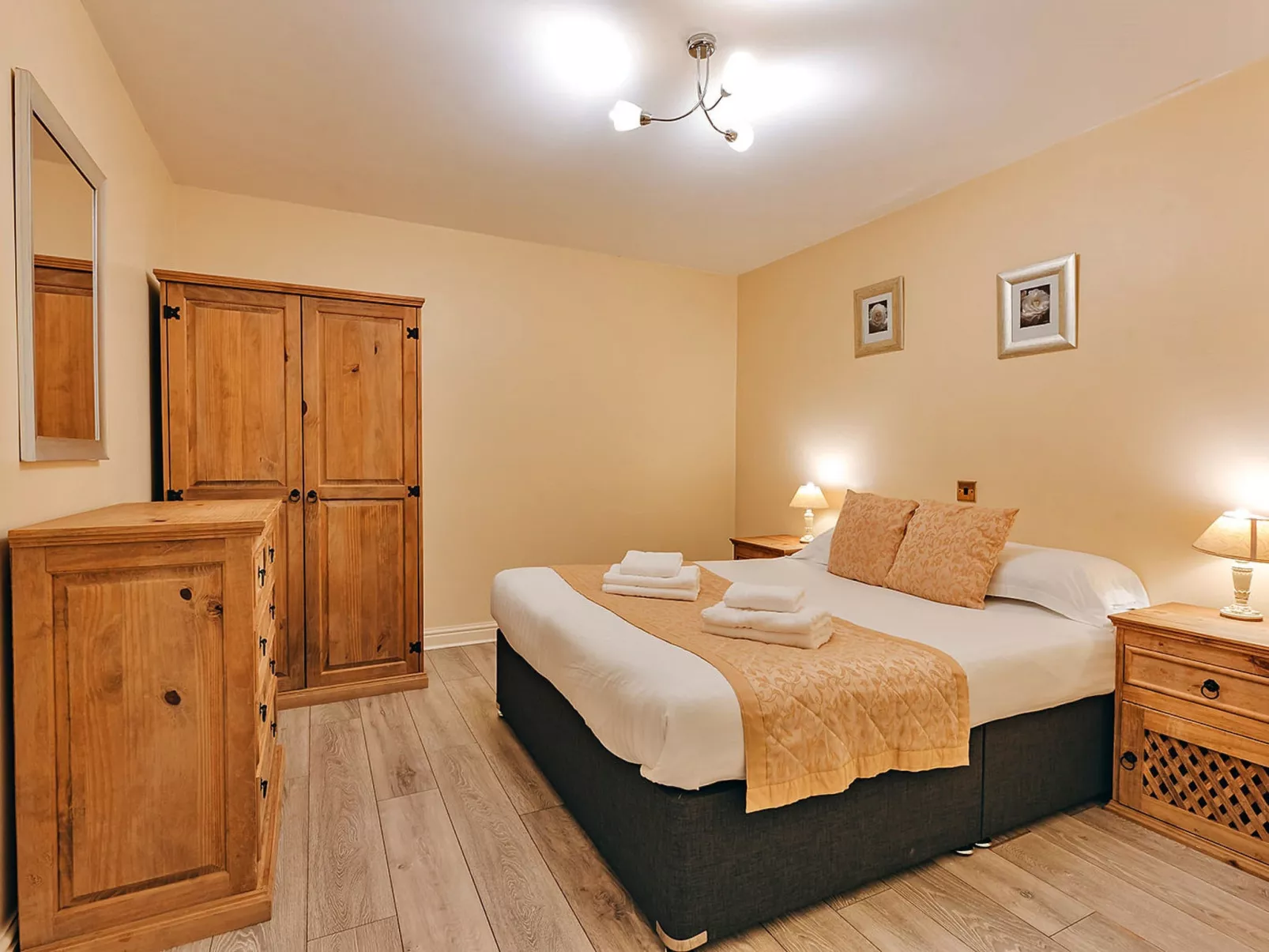 Netley Hall - Angelica-Dedans