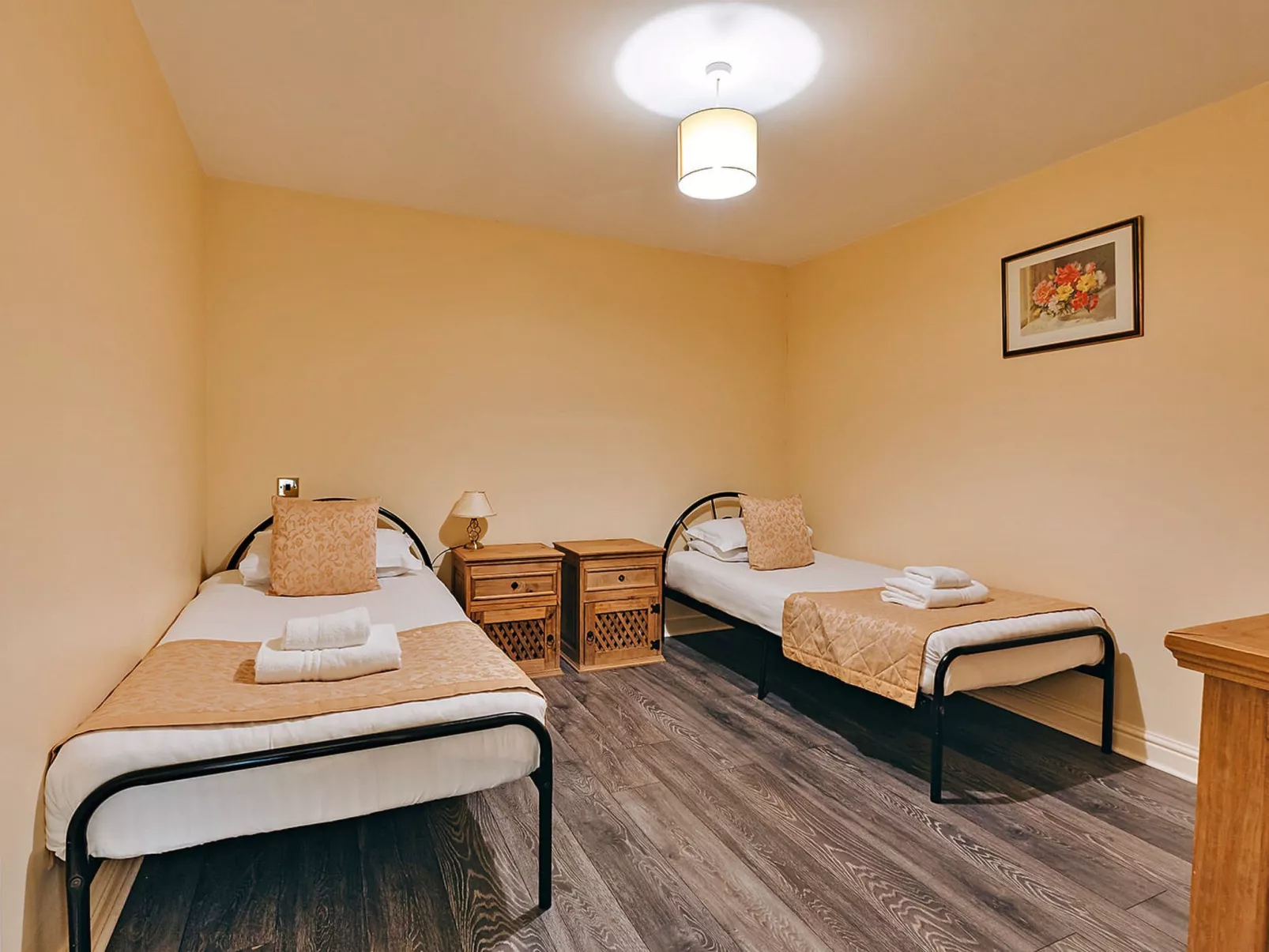 Netley Hall - Rose-Inside