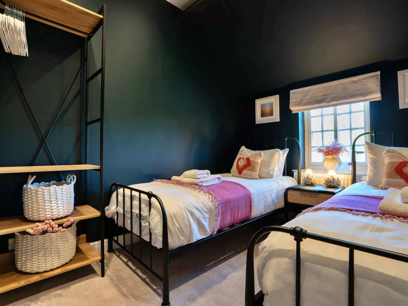 Sisu Bakewell, Limestones Cottage-Drinnen