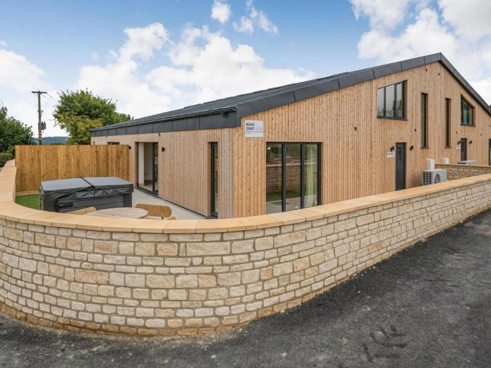 Little Rissington - Barn One - Draußen