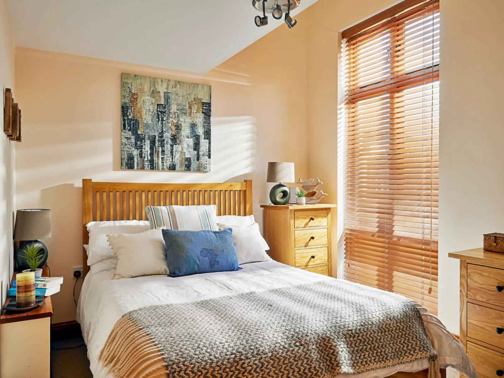 Hawthorn Barn-Dedans