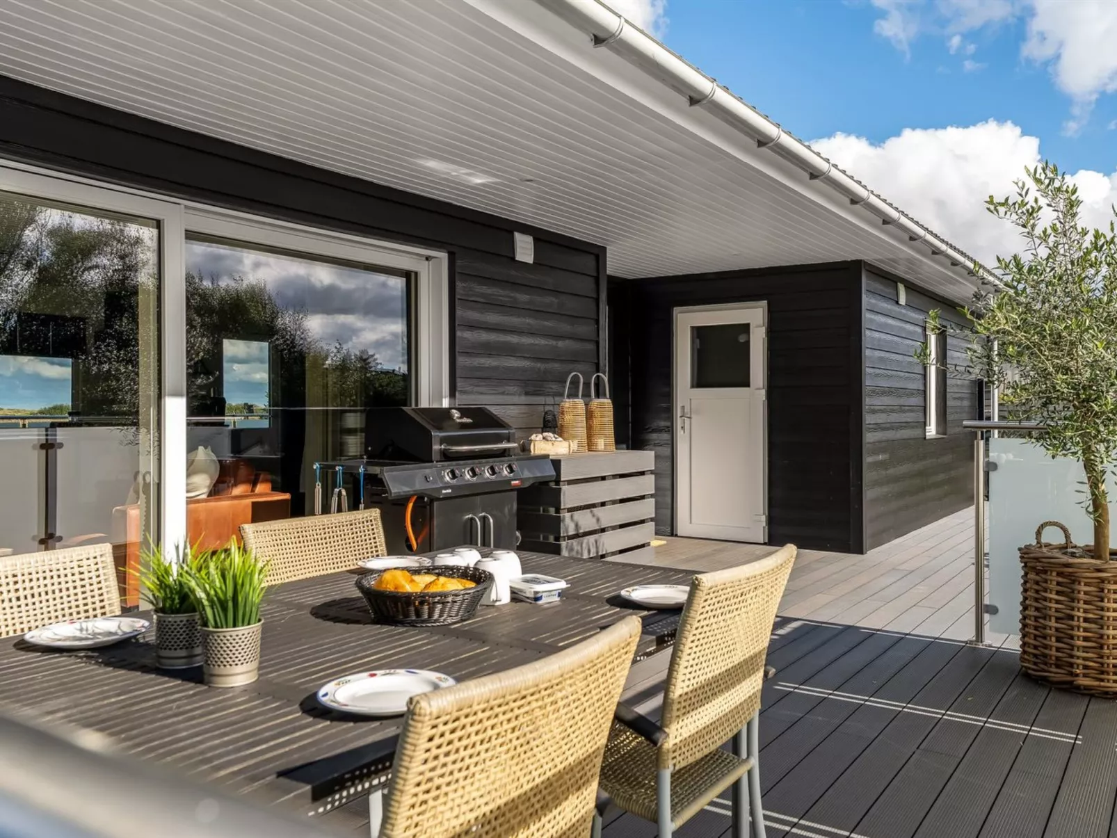 "Sarika" - 500m from the sea-Outside