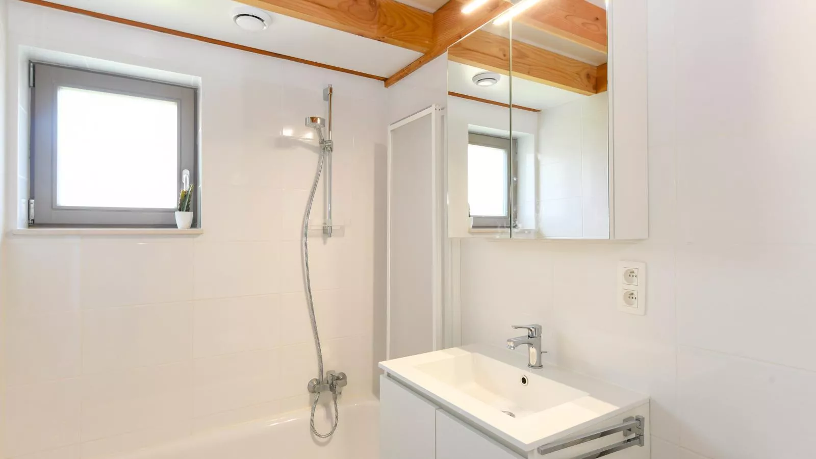 Westhinder II H53-Badezimmer