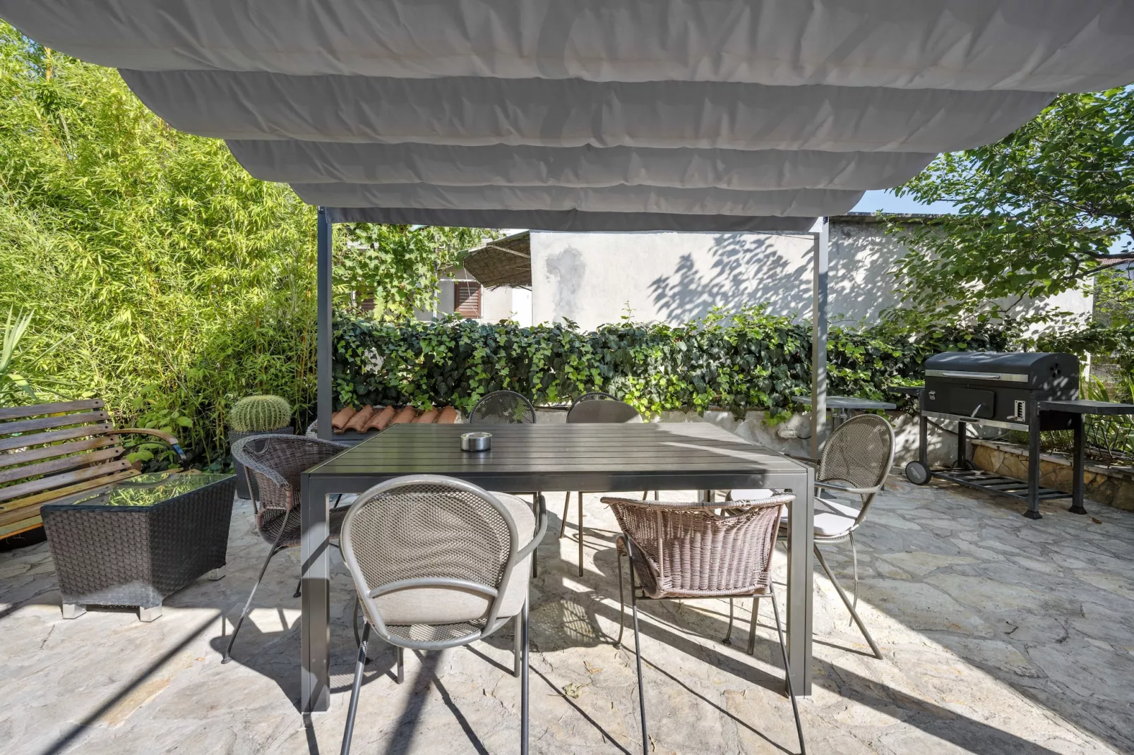 One-Bedroom Apartment With Pool-Extérieur