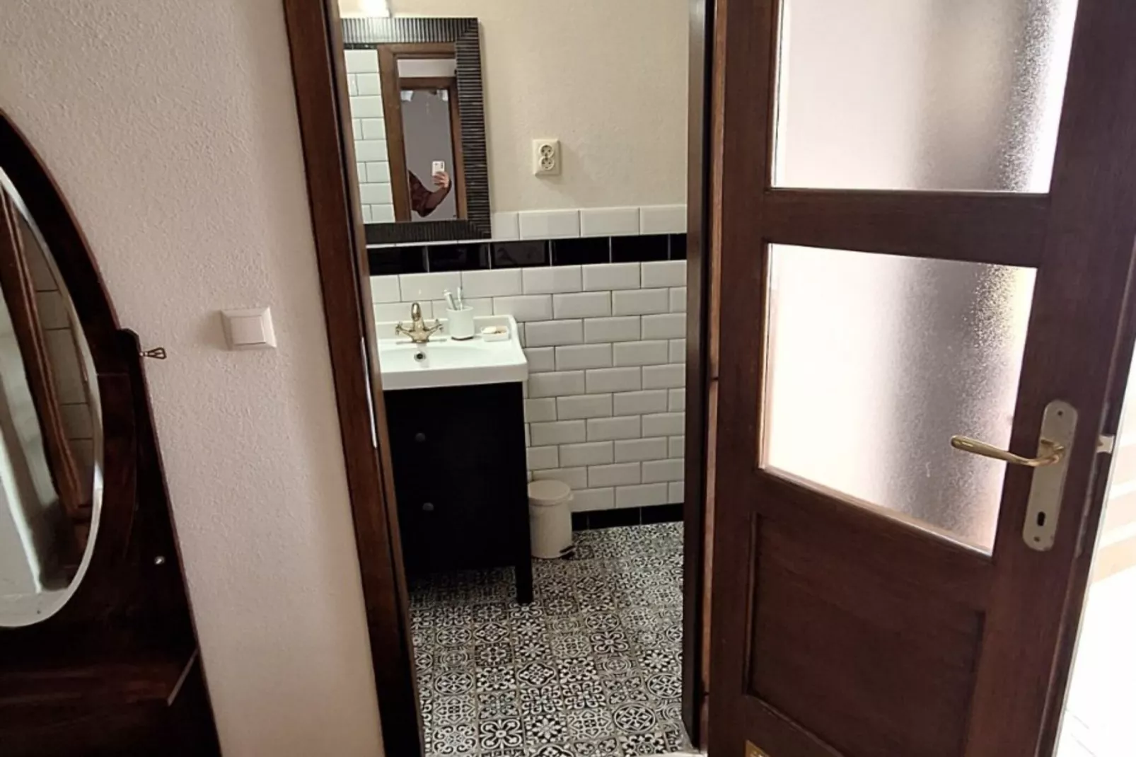 La Casa Nostra Apartments - Comfort 1 Bedroom Apt-Bathroom