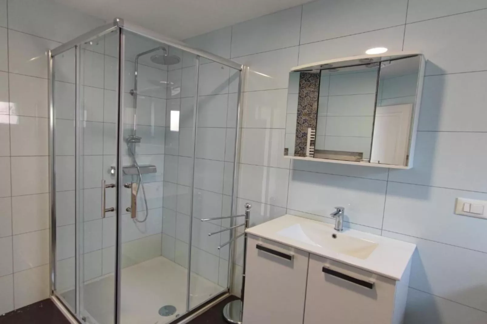 Villa Galant with Pool & Sauna Maružini-Salle de bain