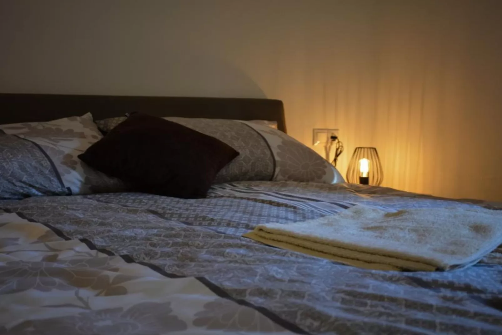 Zevnik Quiet Retreat with Stunning Views and Equestrian Activities - One Bedroom Apartment-Bedroom