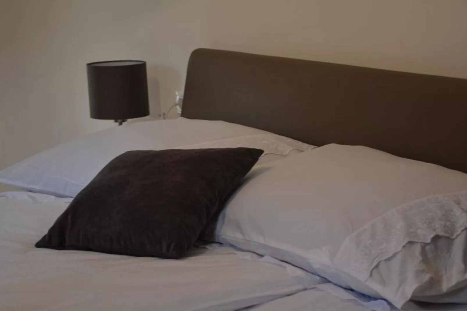 Zevnik Quiet Retreat with Stunning Views and Equestrian Activities - Standard One Bedroom Apartment-Bedroom