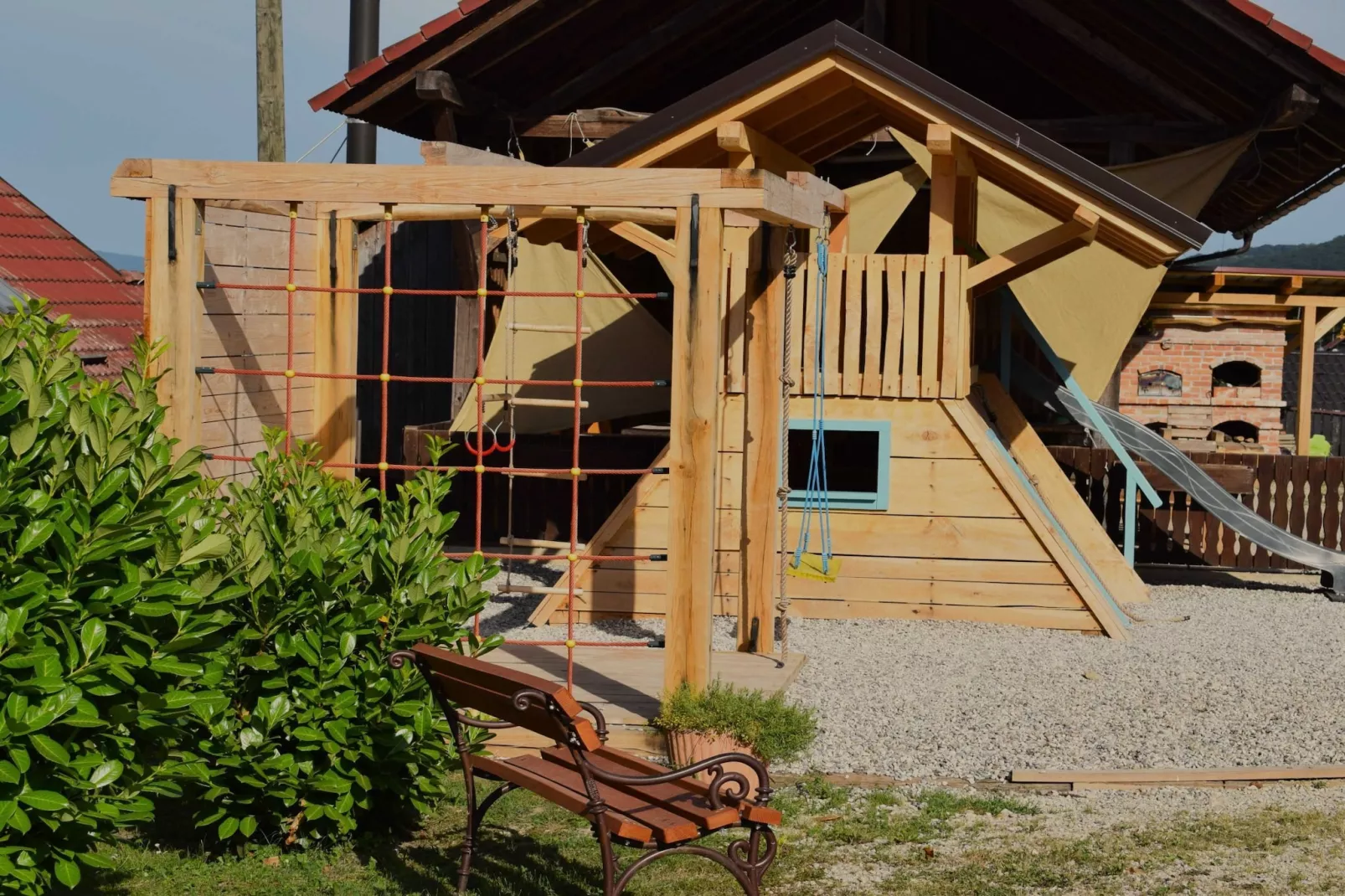 Zevnik Quiet Retreat with Stunning Views and Equestrian Activities - Triple Room with Private  Bathroom-Outdoor