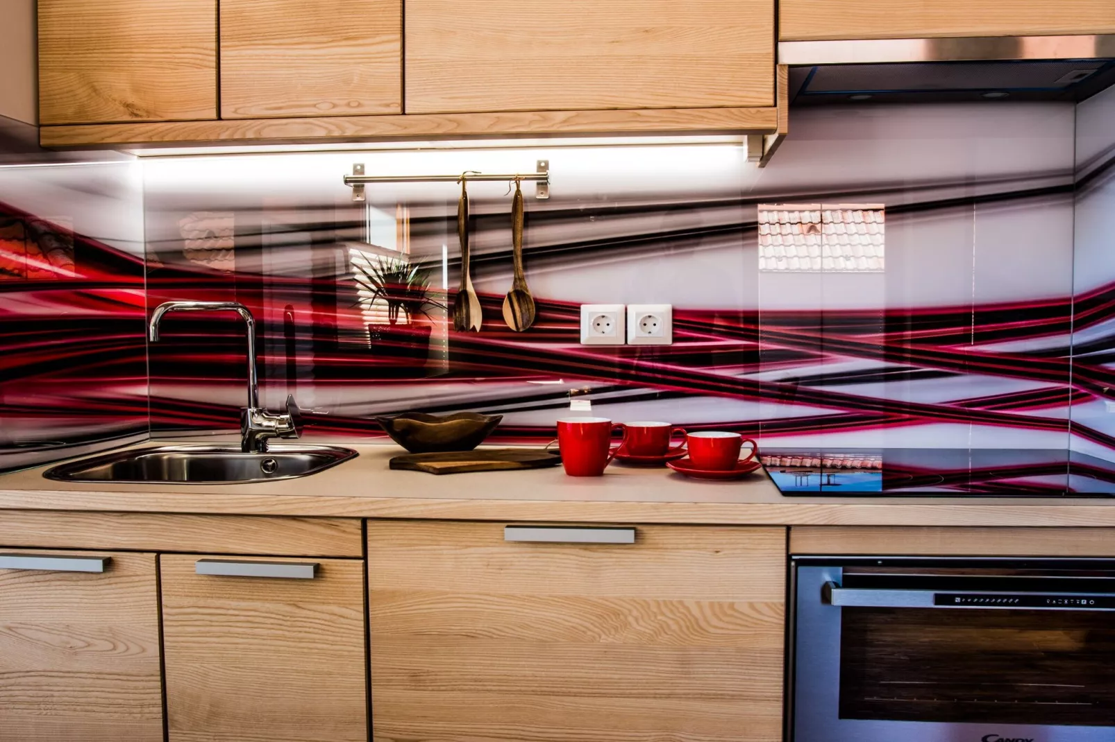 Riverside Pines Luce Apartments with Balcony - Studio Apartment with Balcony-Küche