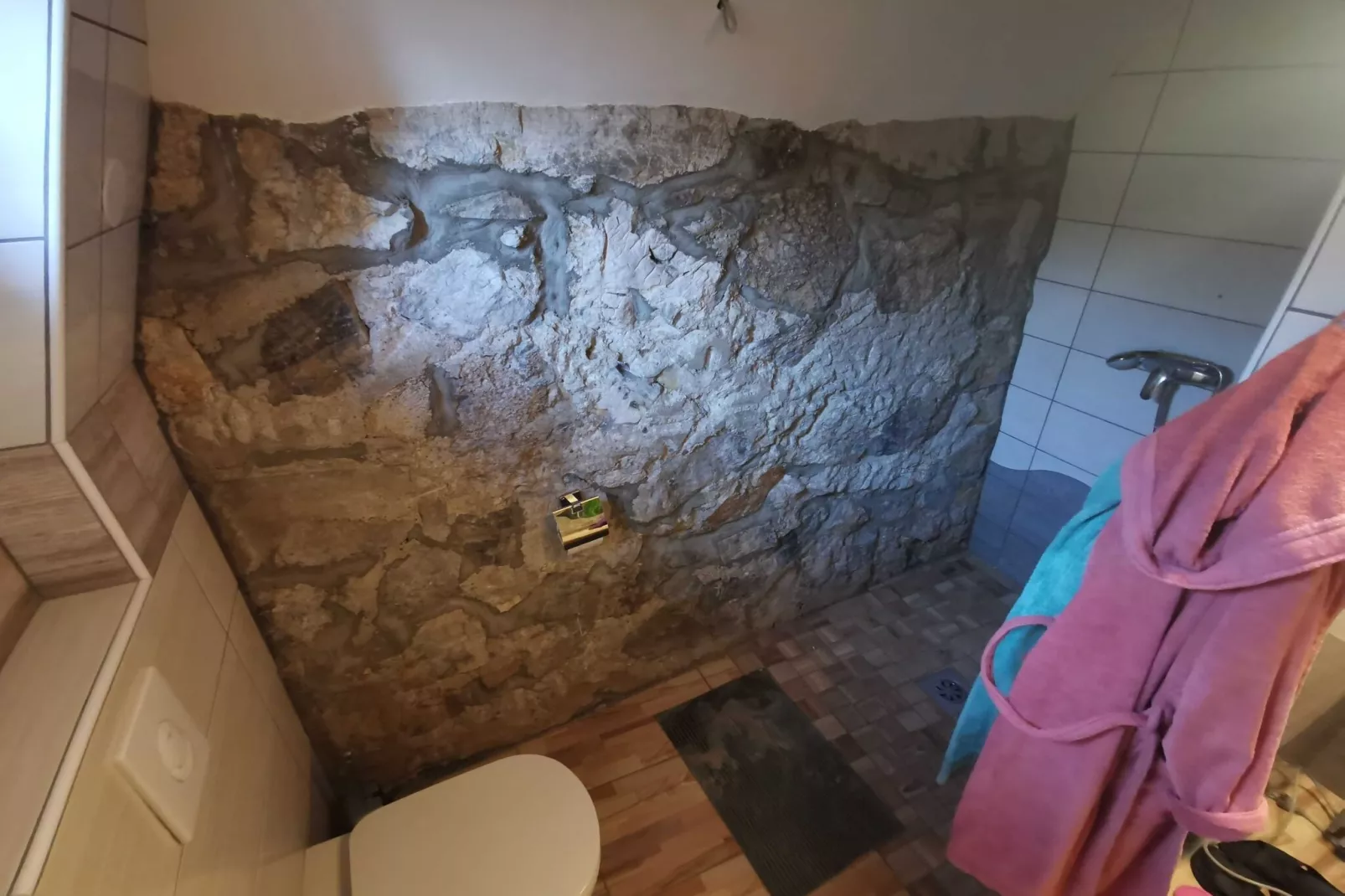 Visnja Gora Meadow Hideaway with Terrace - One Bedroom Cottage with Terrace (owner Hiška na skalci)-Badezimmer