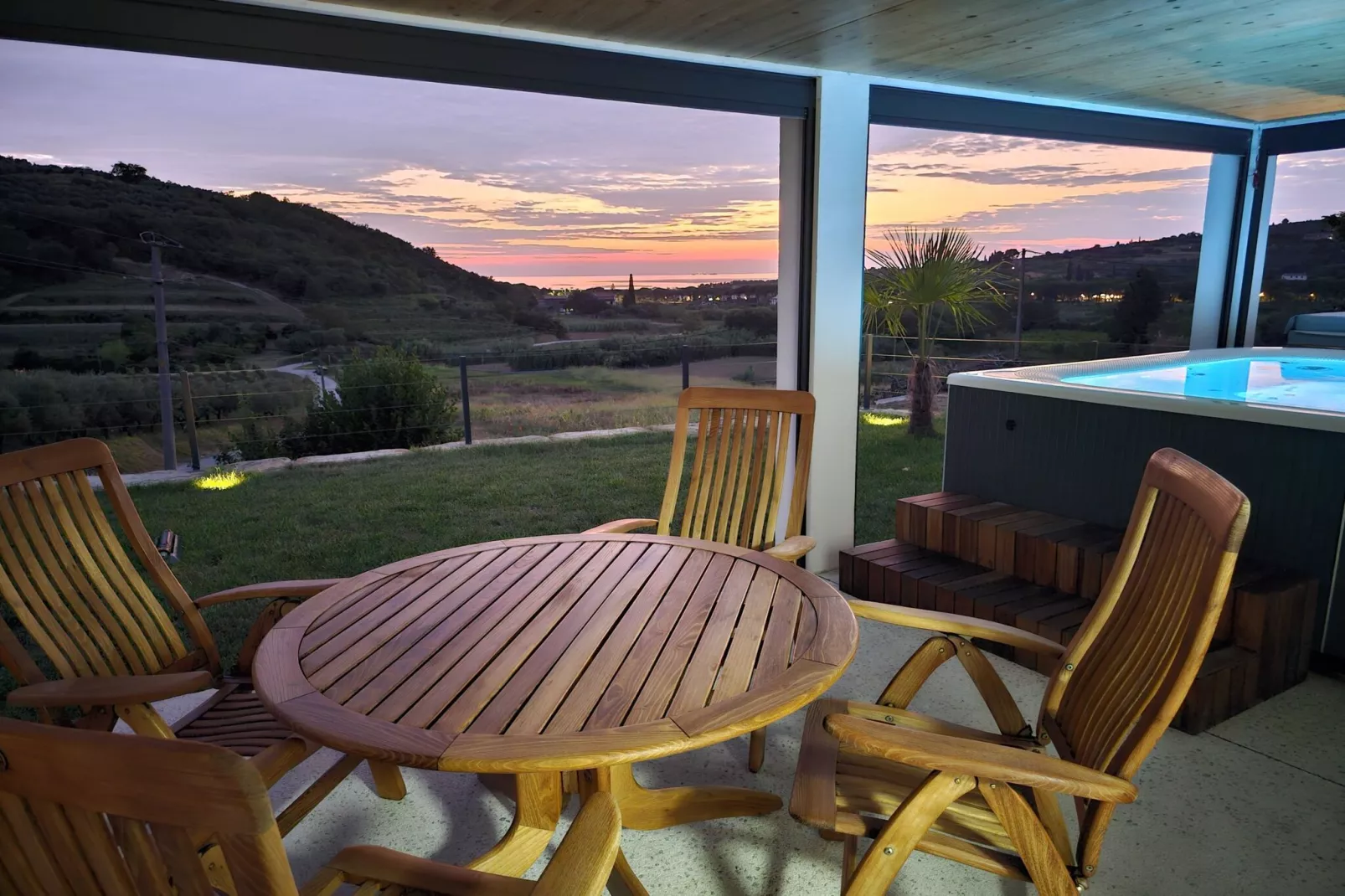 Portoroz Apartment with Sea View and Hot-Tub - One Bedroom Apartment with Sea View and Terrace-Outdoor