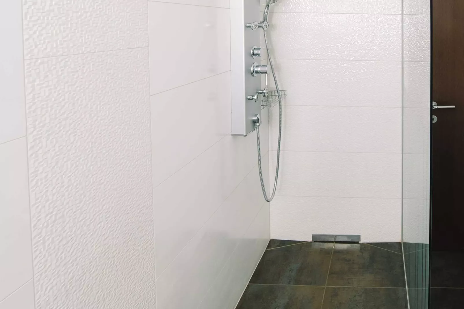 Bled Prestigious and Stylish Apartments - Standard Studio Apartment with Terrace (owner 2)-Bathroom