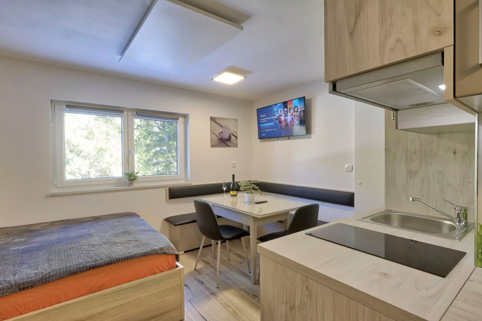 Cozy and Chic Apartment in Kranjska Gora - Studio Apartment-Chambre