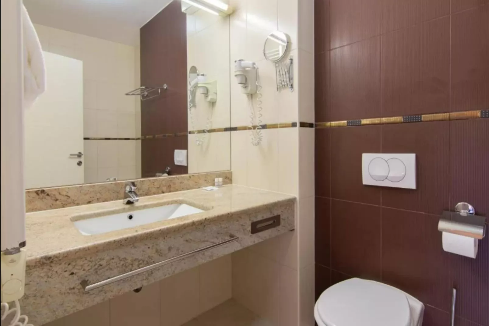 Marina Portorož Family Friendly Apartment 2 - Two Bedroom Apartment-Bathroom