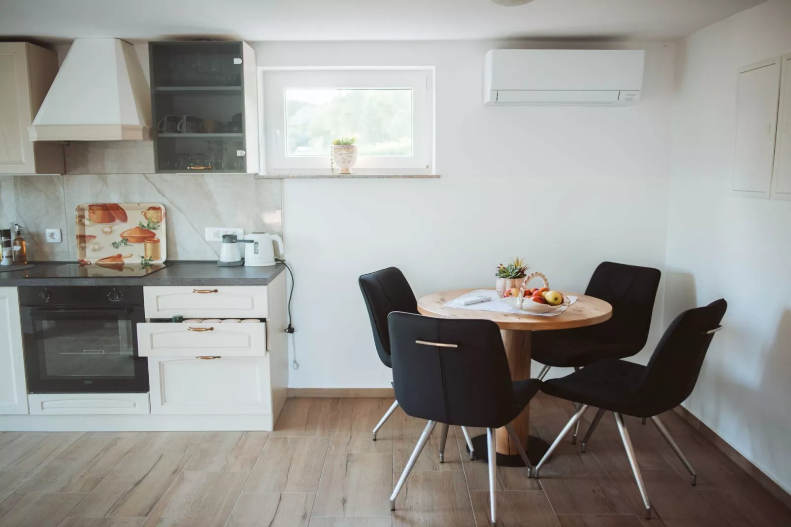 Cozy Holiday Home with Fireplace and Scenic Hills in Bistrica ob Sotli - Two Bedroom Holiday Home-Kitchen