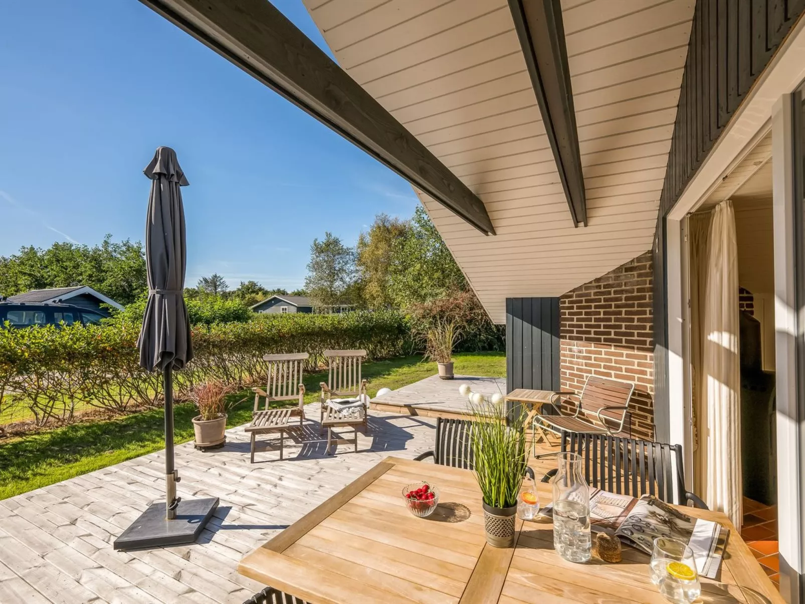 "Thamina" - 200m to the fjord-Draußen