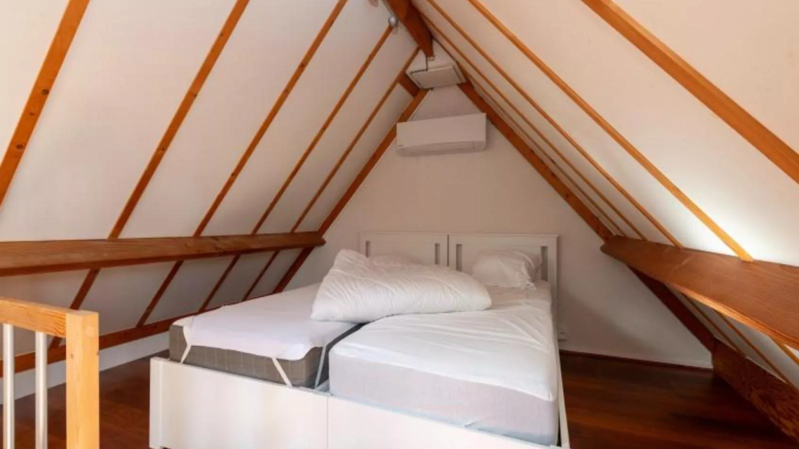 Nieuwendamme 108-Schlafzimmer