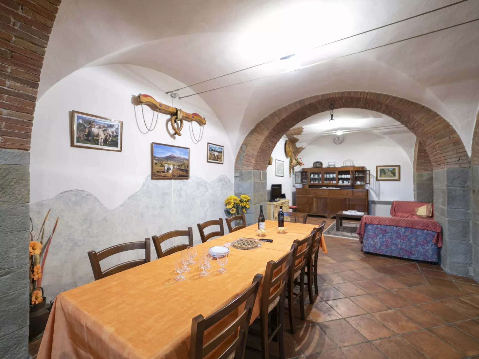 Le Rondini-Inside