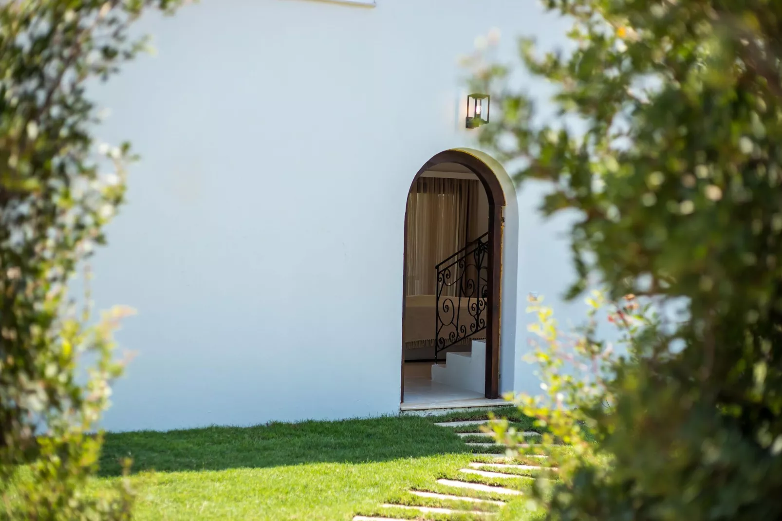EMARMENE AGROTOURISTIC-Jardins en été
