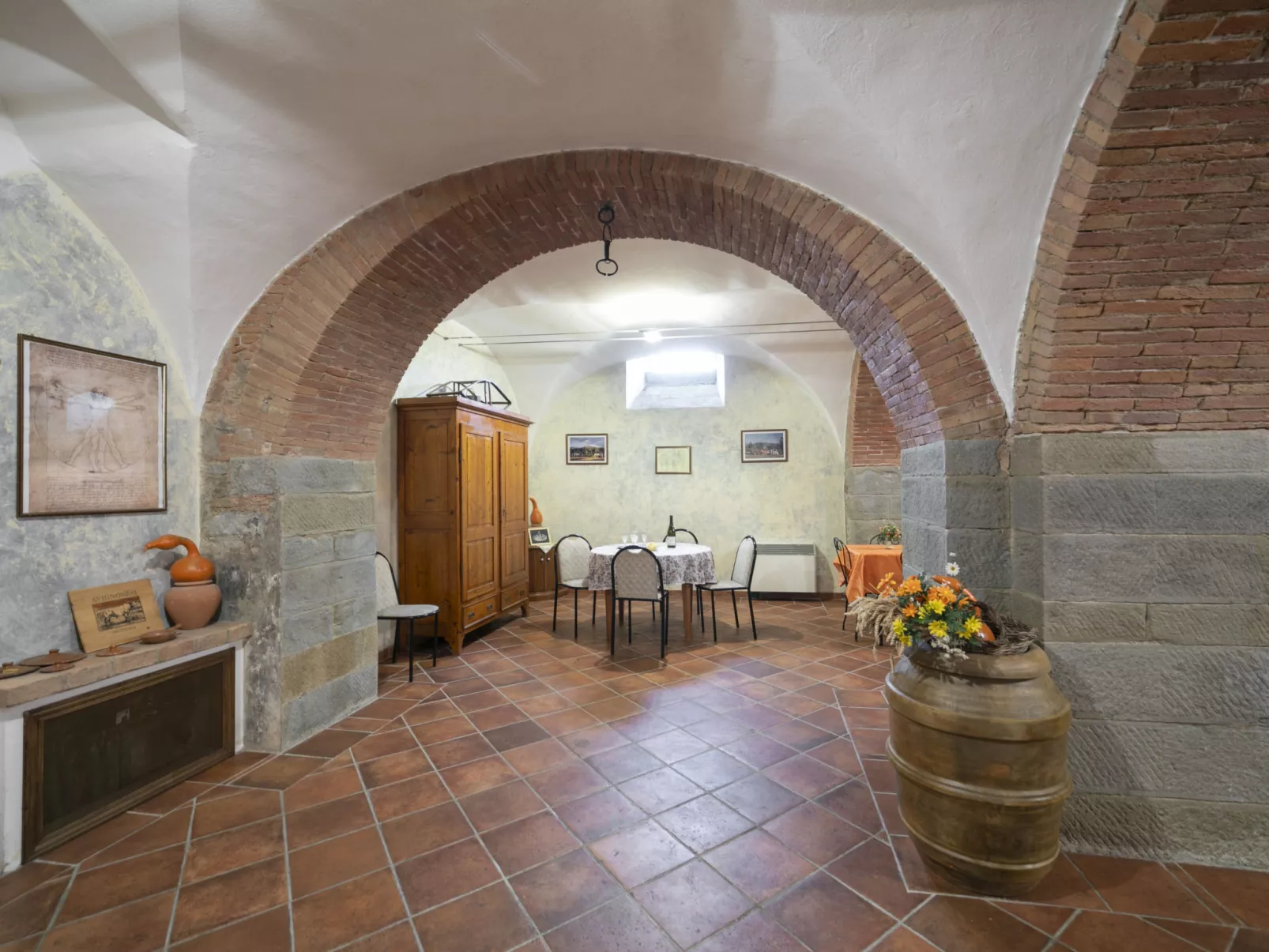 Le Rondini-Inside