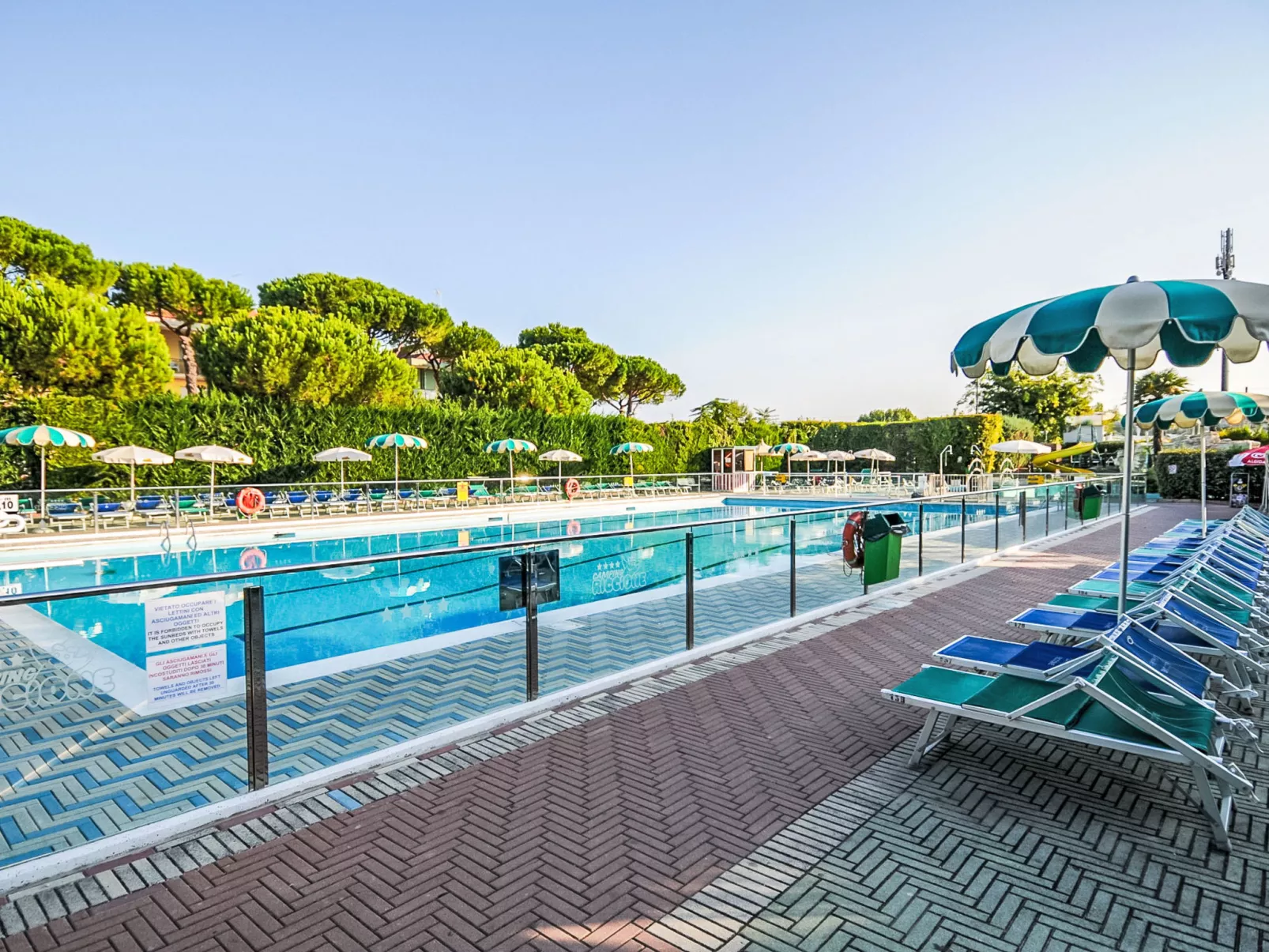 Happy Camp Mobil Homes in Riccione-Draußen