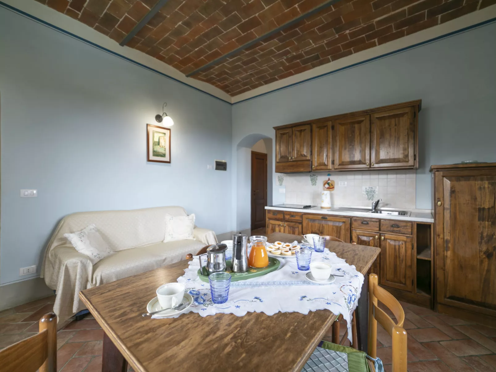 Le Rondini-Inside
