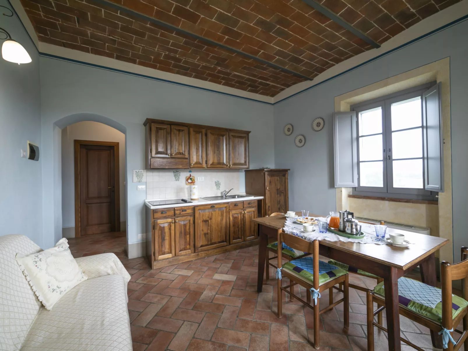 Le Rondini-Inside