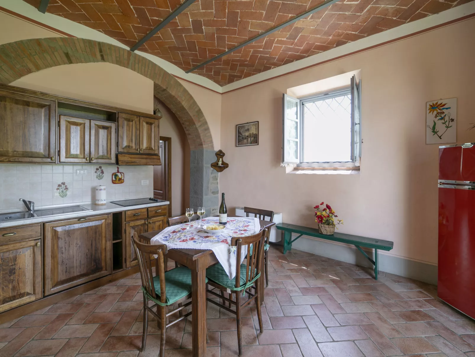 Le Rondini-Inside