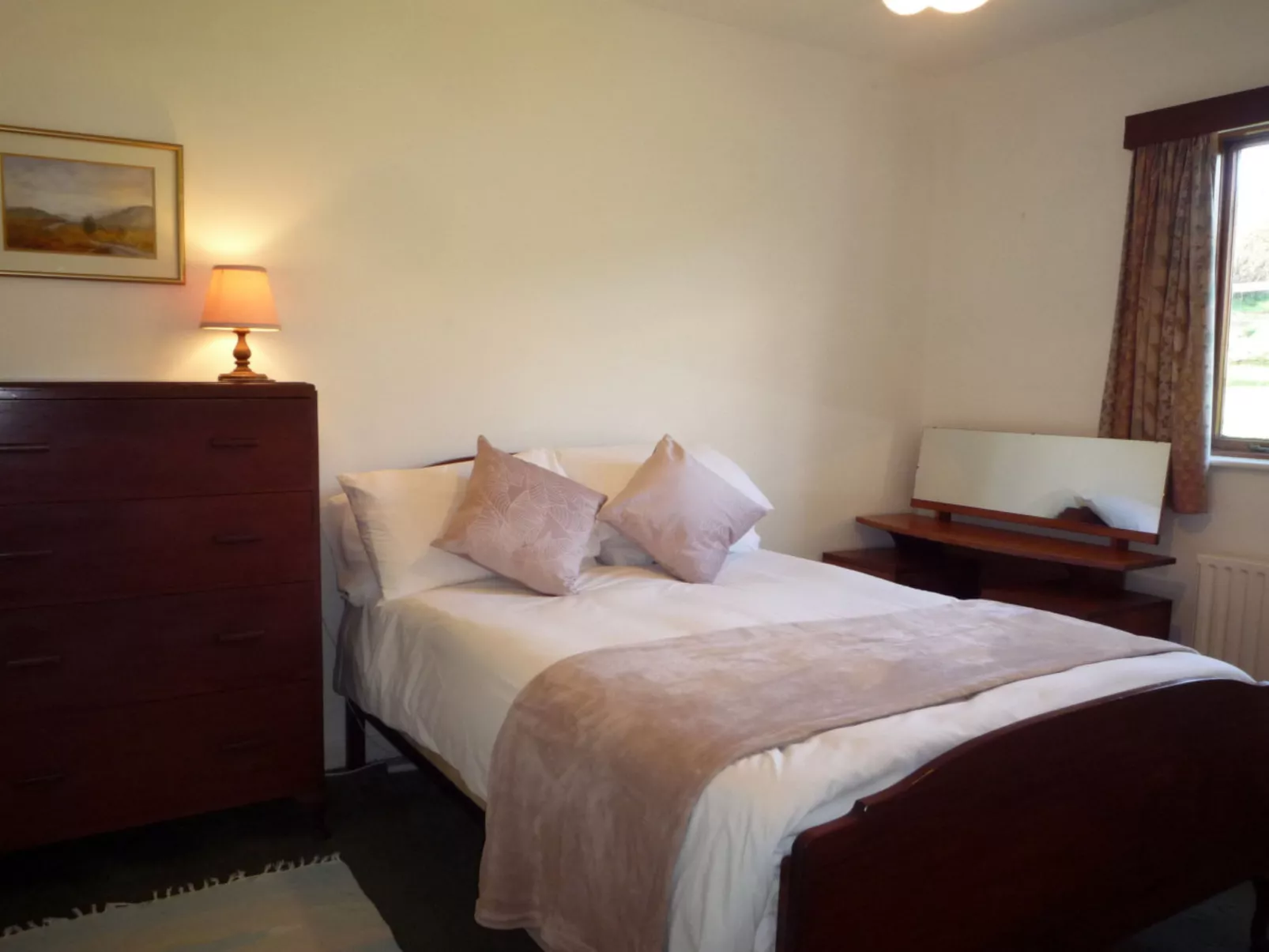 Dingle Bay View (TR2)-Drinnen