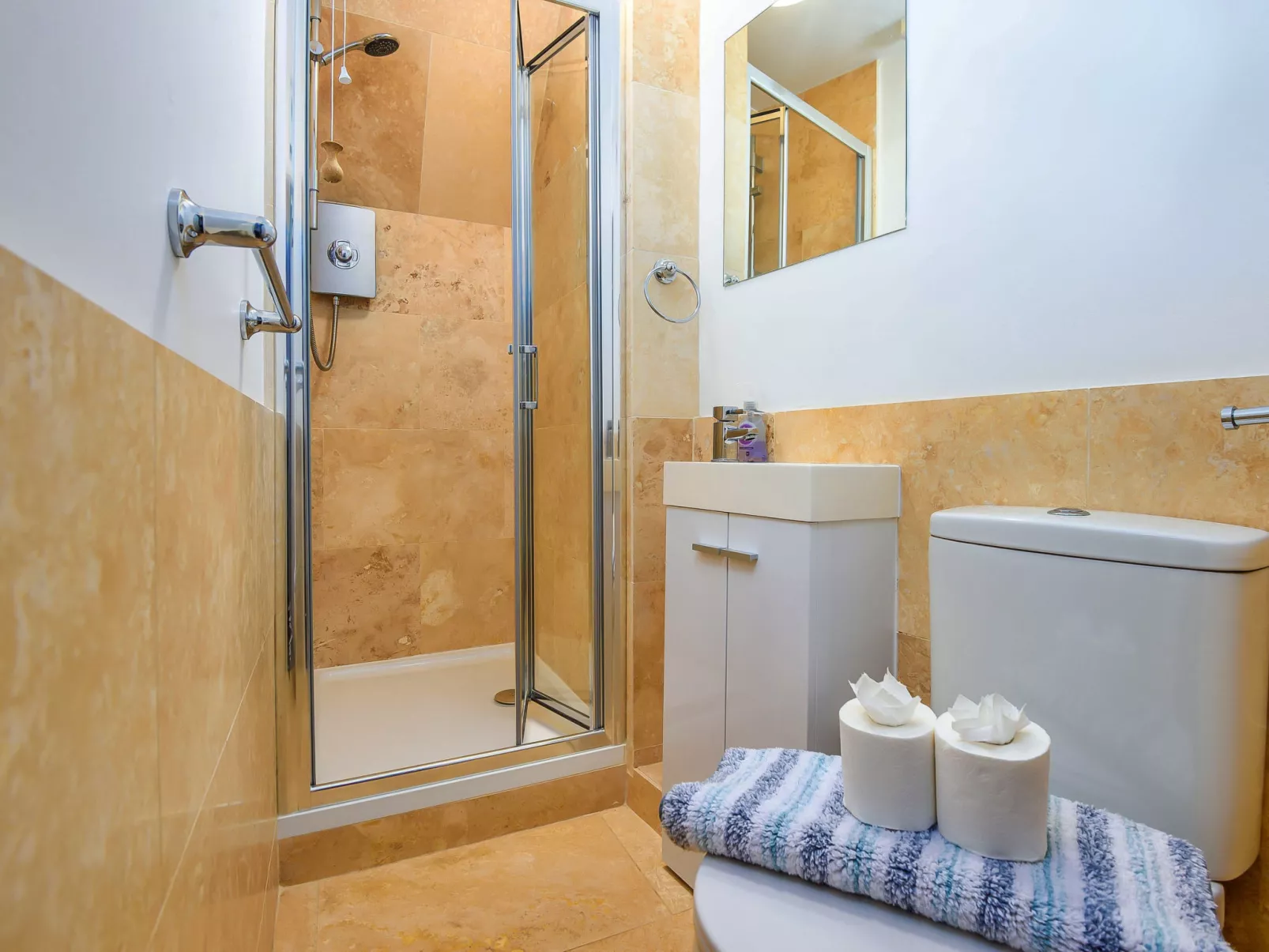 Ukulele Studio-Drinnen