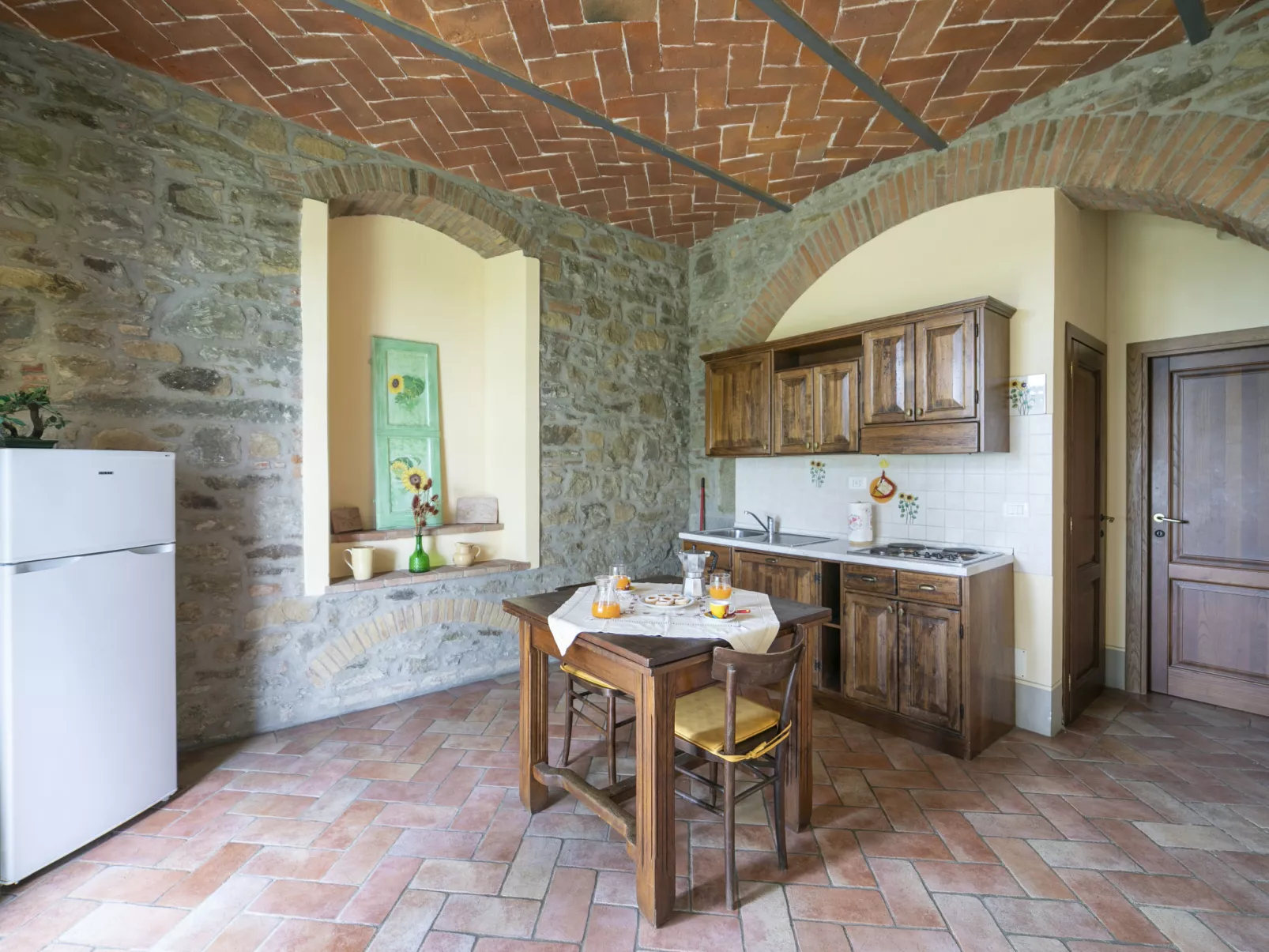 Le Rondini-Inside