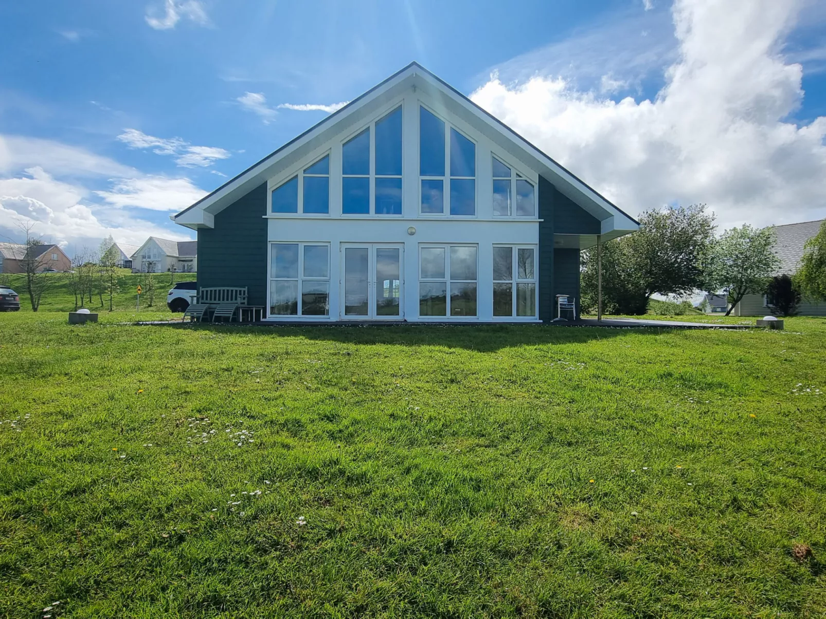 Riverrun Holiday Homes No 15-Outside