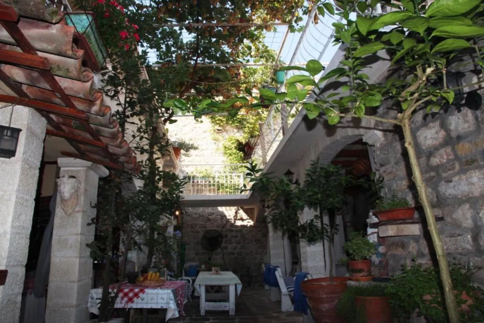 Quaint & Affordable Stay in Budva Traditional Stone House - Comfort Double Room 4-Outdoor