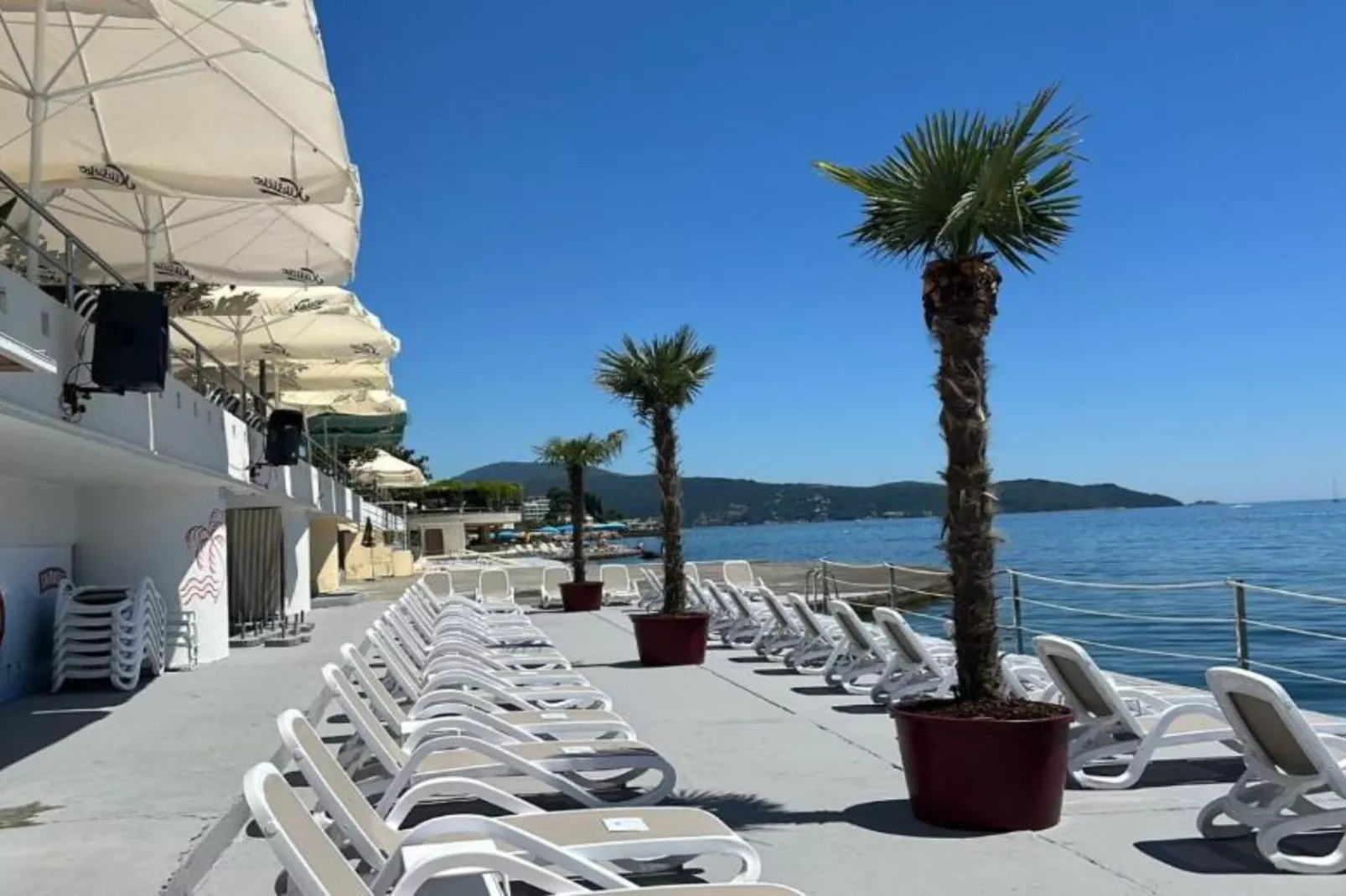 Stunning Beachfront Stay in Herceg Novi -  One Bedroom Apartment B-Extérieur