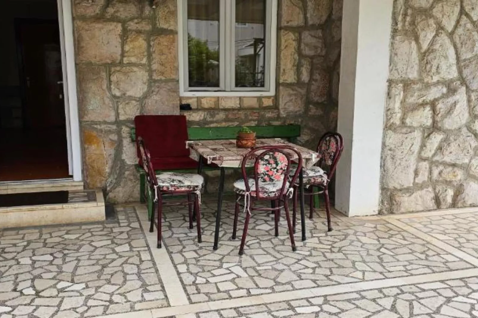 Tivat Bliss Apartments Close to Beach - Two Bedroom Apartment-Terrasse