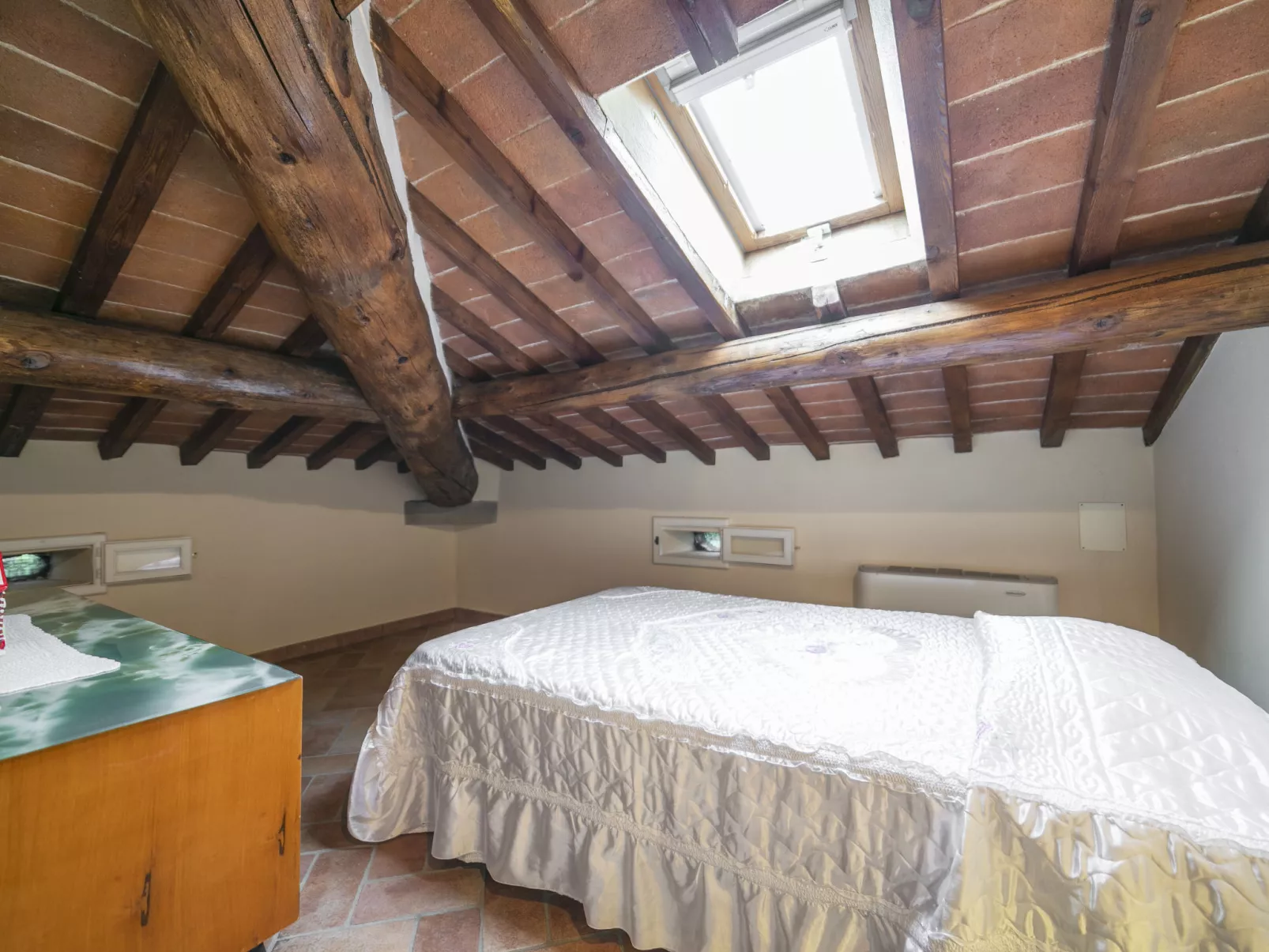 Le Rondini-Inside