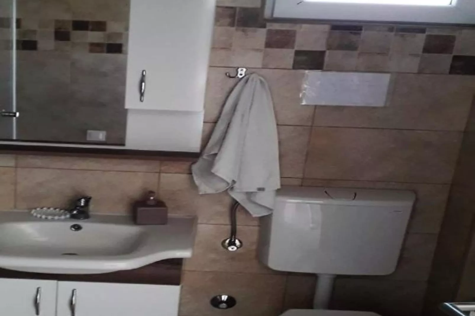 Adriatic Haven – Cozy Tivat Apartment with a Terrace - One Bedroom Apartment 1-Badezimmer