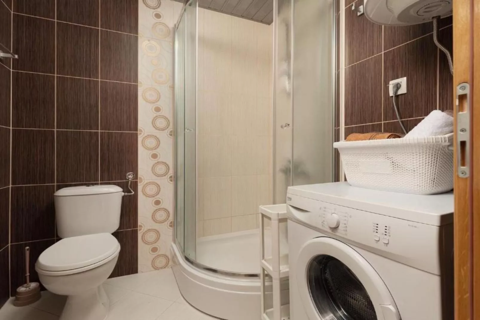 Stylish Budva Apartment with Panoramic Views - Two Bedroom Apartment-Bathroom