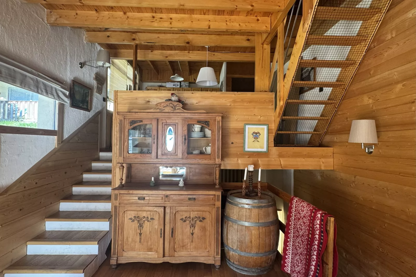 Les Pounchus D N°02 - 3P8-Treppe