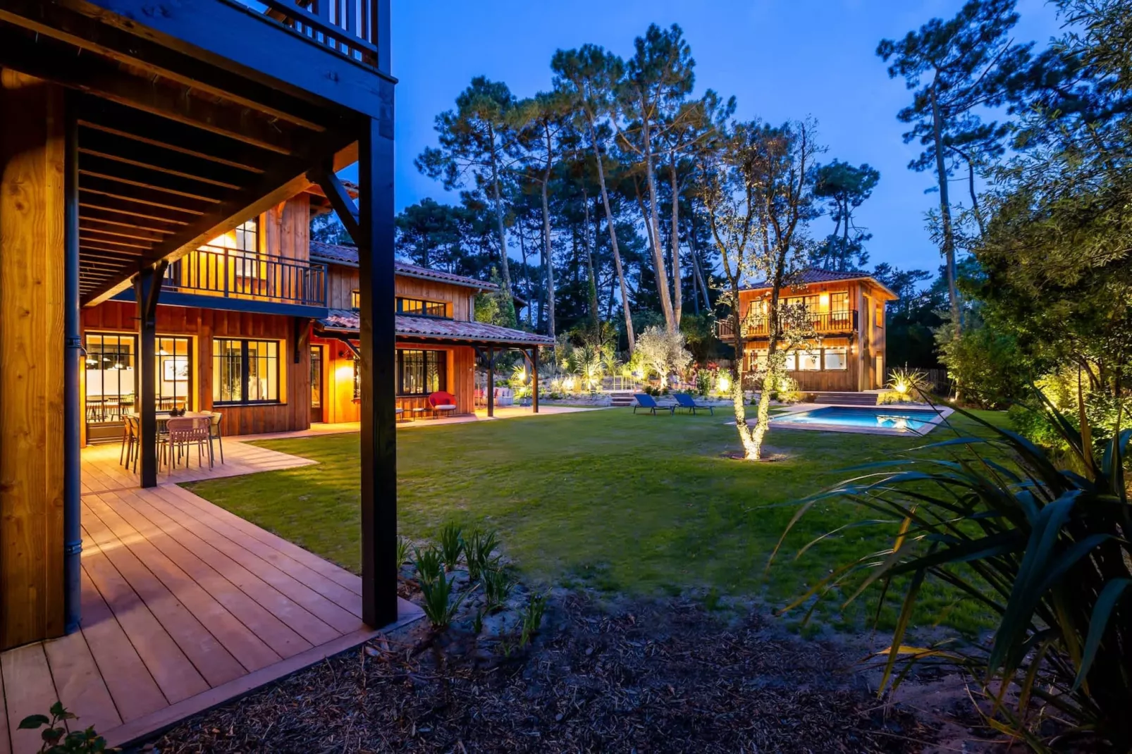 Villa Sylvestre-Exterior in summer