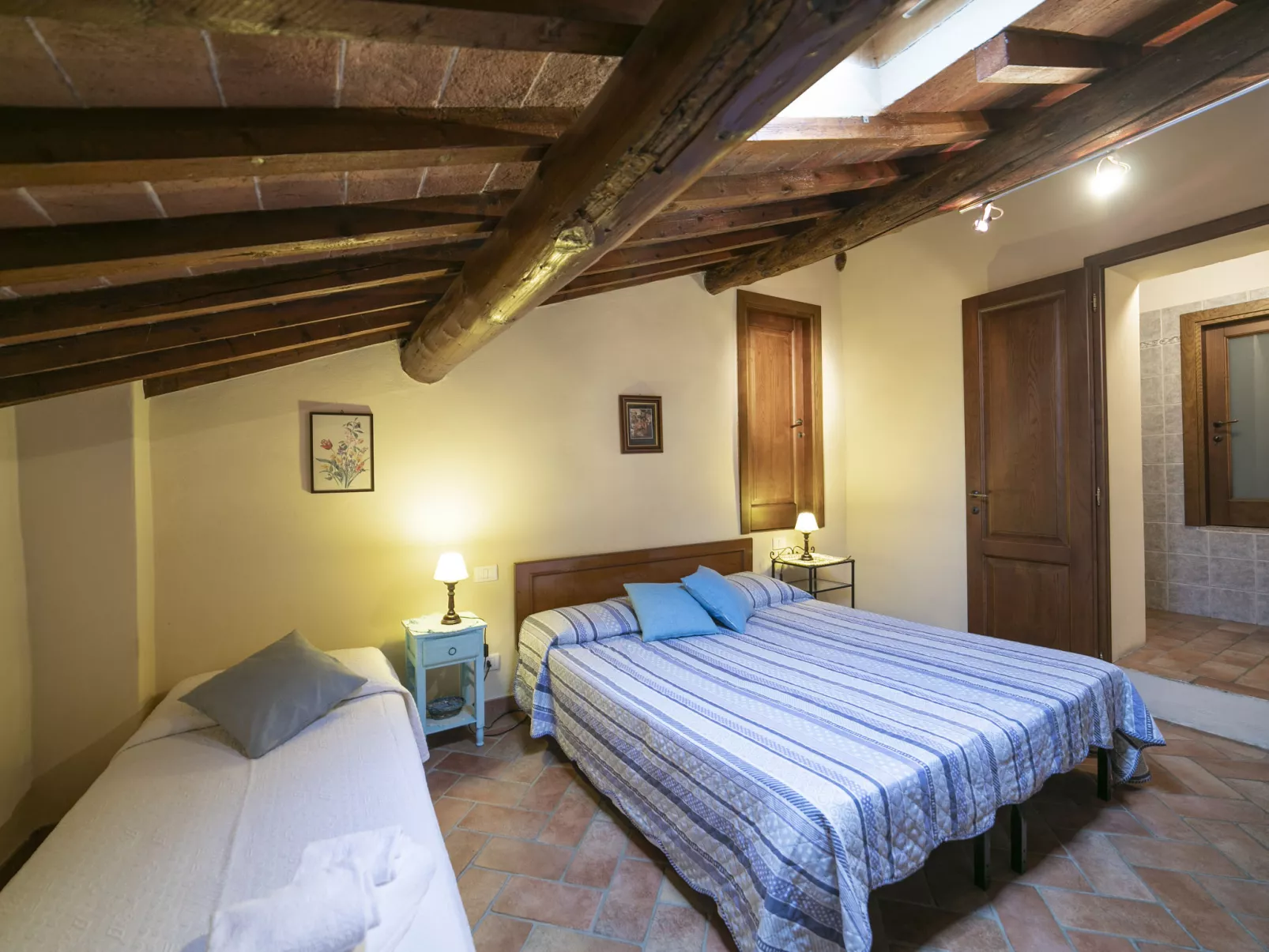 Le Rondini-Inside