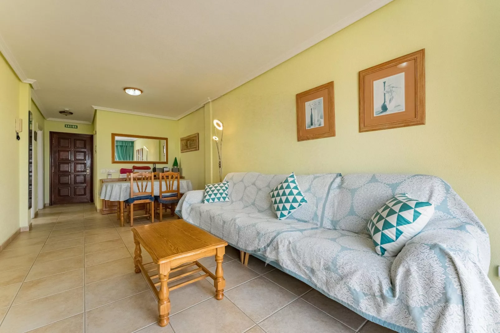 Delfin 14 Vista Jardin 2d-Wohnzimmer