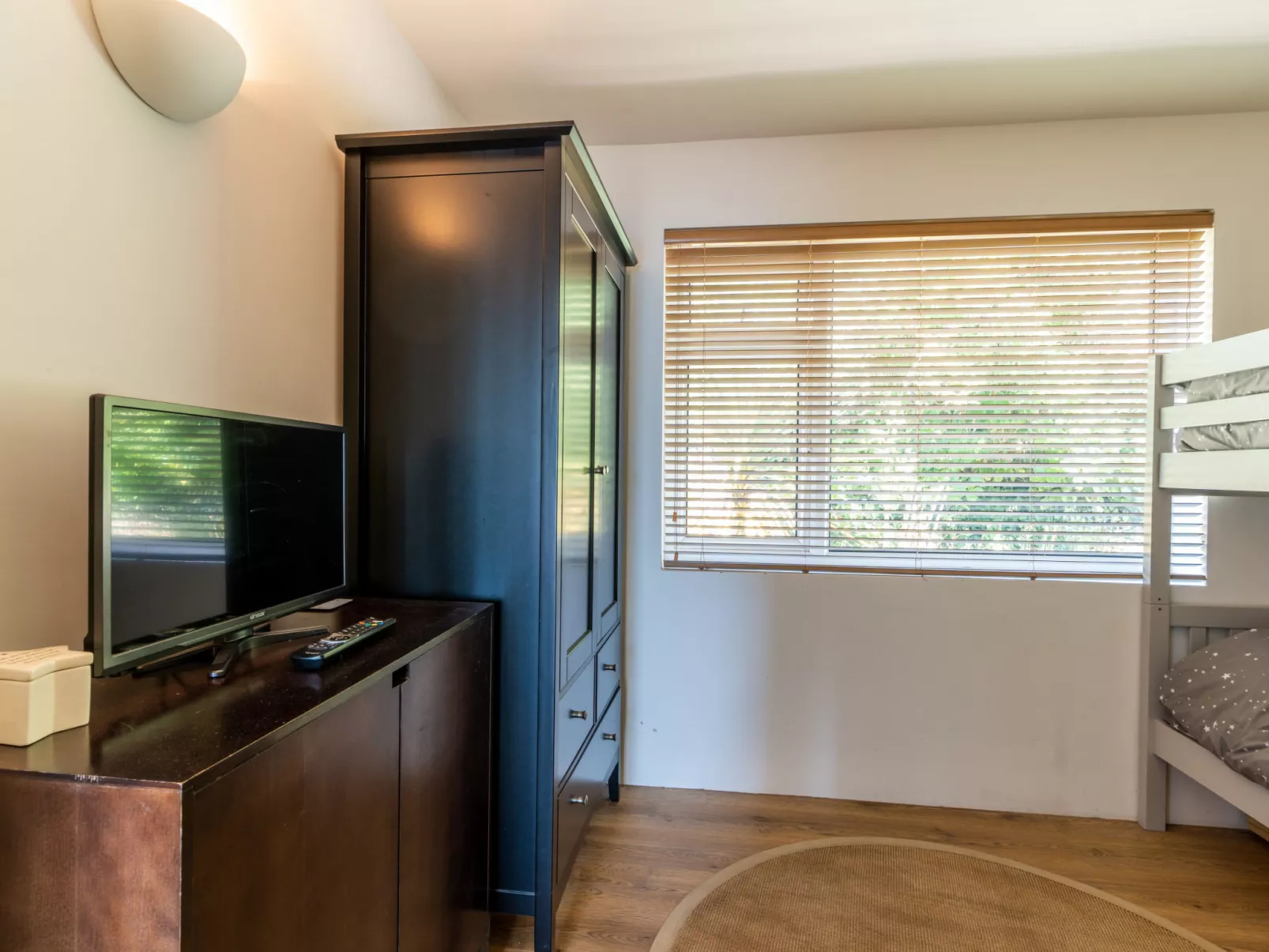 Avalon Sea Views-Dedans