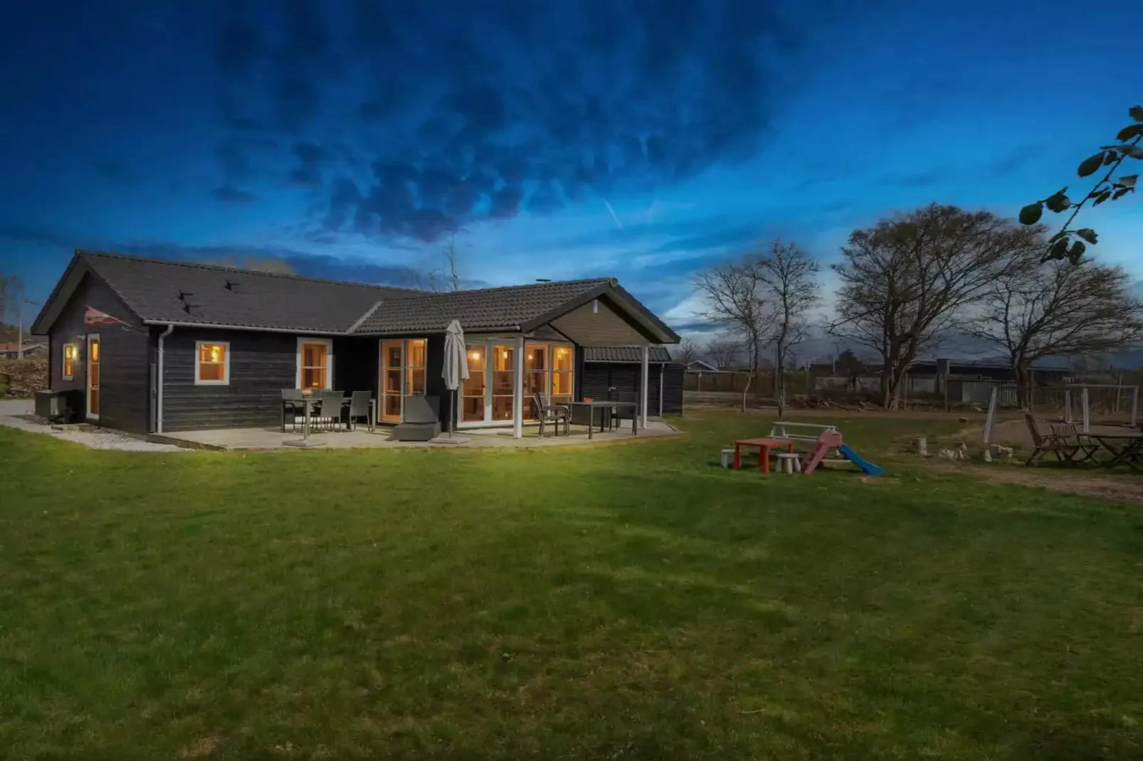 5 Sterne Ferienhaus in Børkop-Im Freien