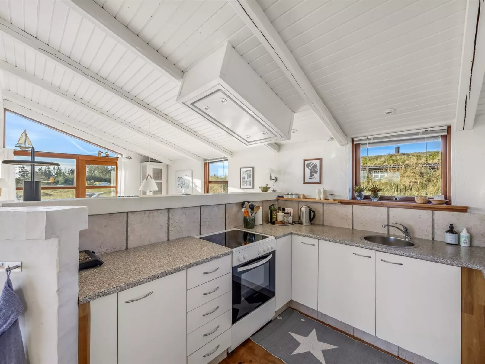 "Sigbritt" - 750m from the sea-Inside