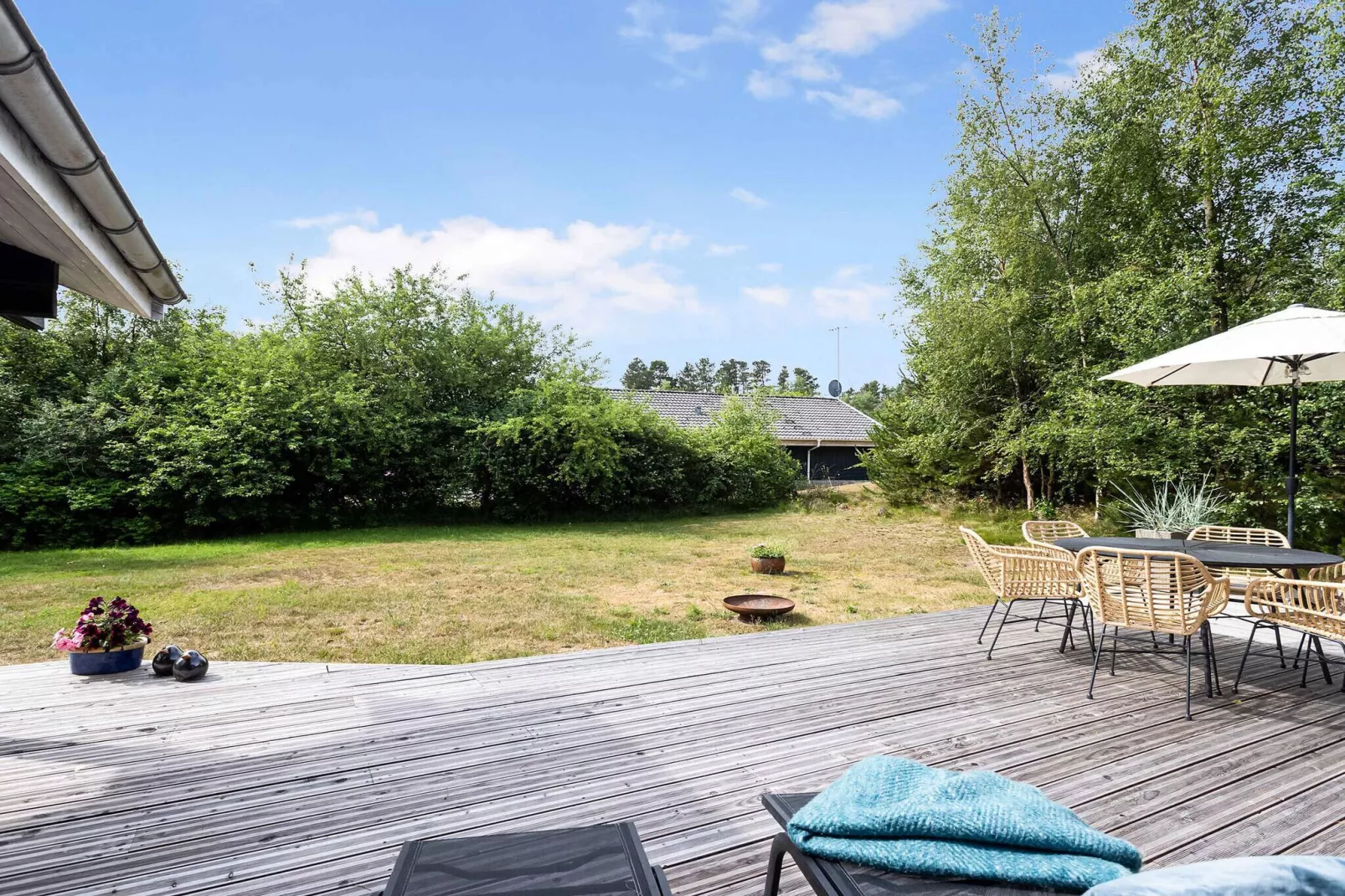 5 Sterne Ferienhaus in Sæby-Im Freien