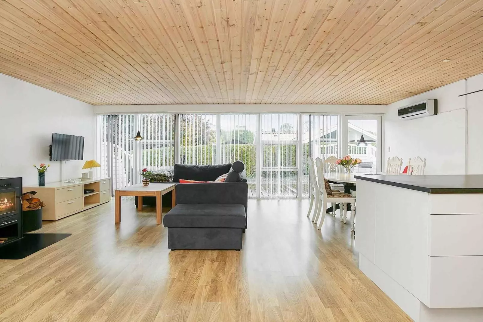 5 star holiday home in Juelsminde-Indoor